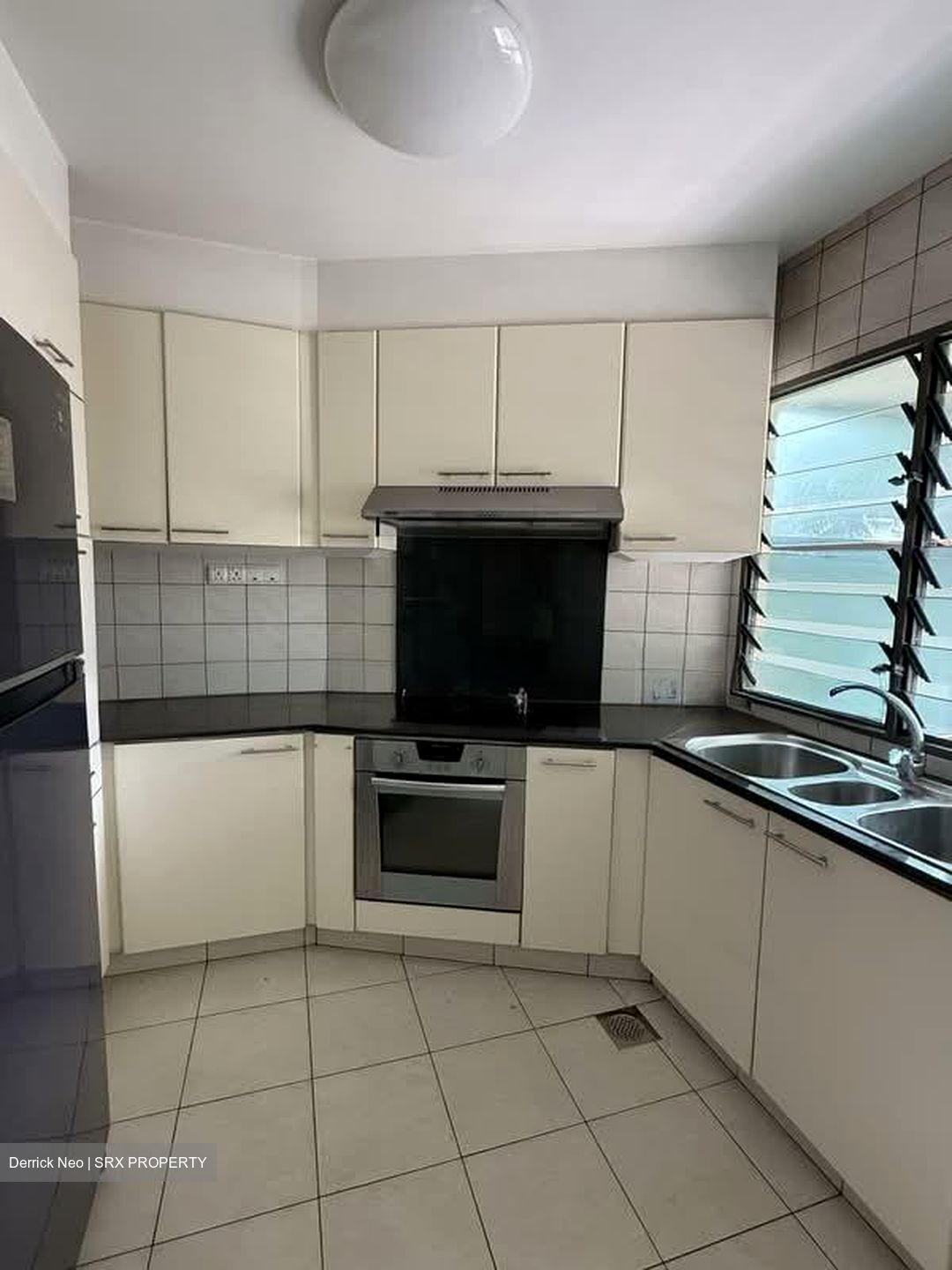 Goldenhill Villas (D19), Terrace #578633481